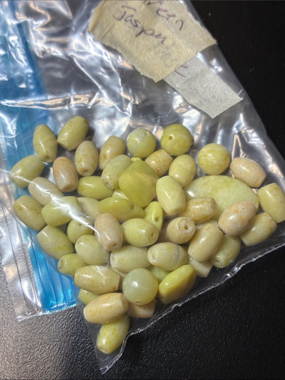 Lot to f 2+ pounds of assorted gemstone beads assorted sizes and colors - Picture 9 of 15